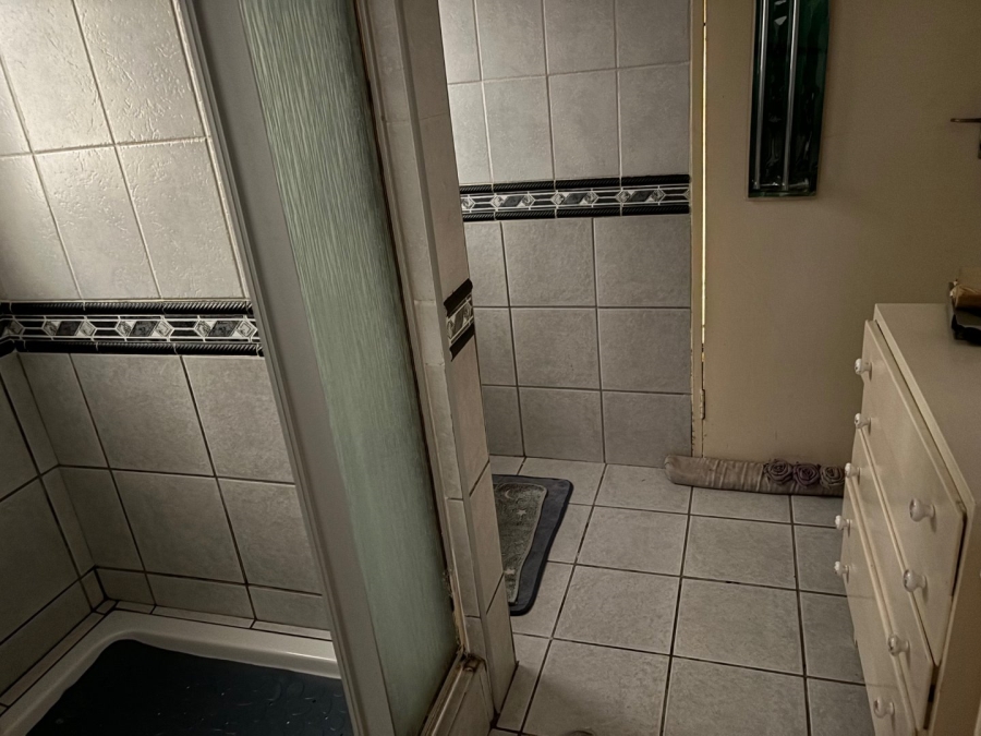 4 Bedroom Property for Sale in Wilkoppies North West